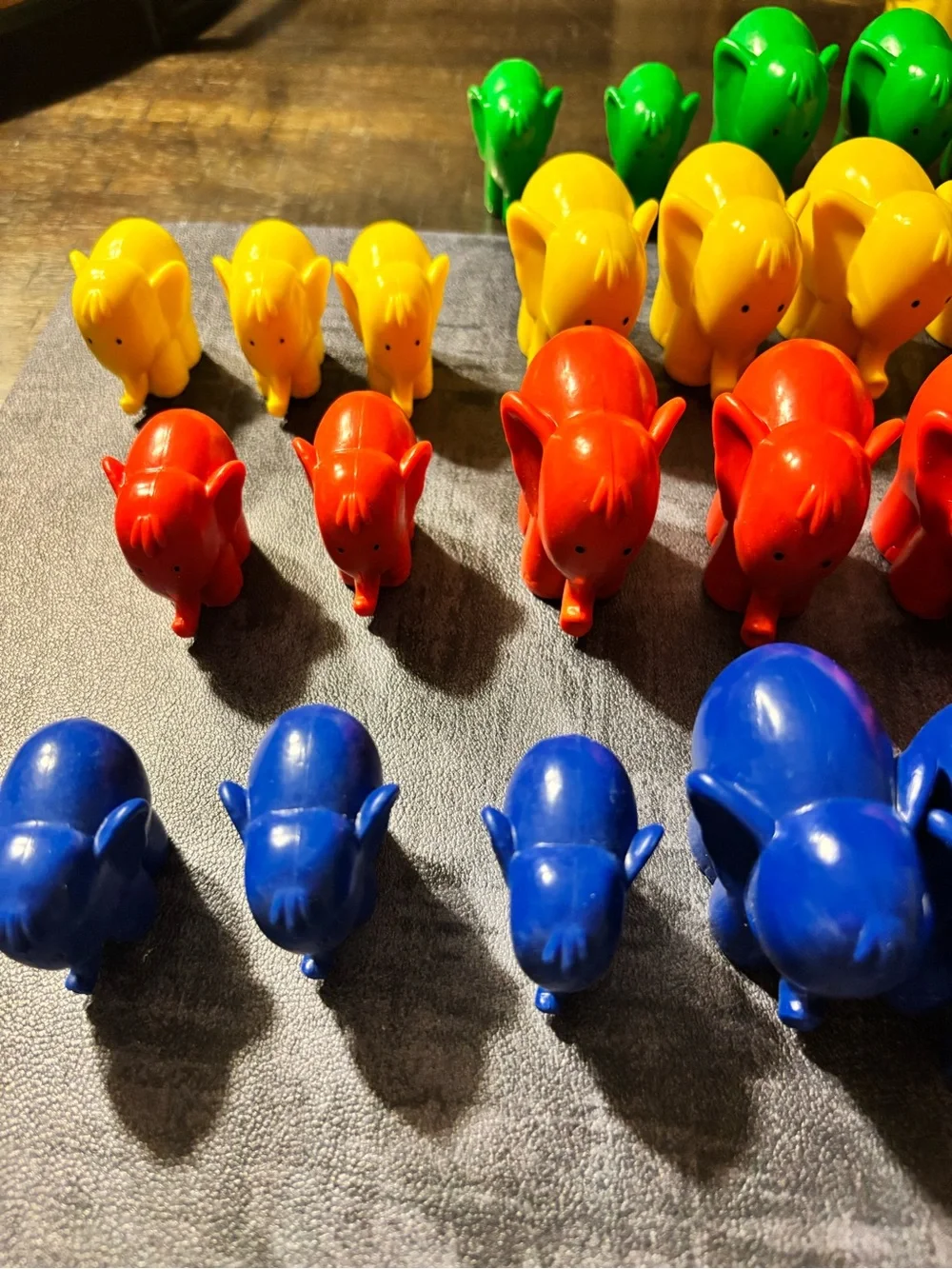 Lakeshore  Plastic Counting Animals Set - Green, Yellow, Red, Blue